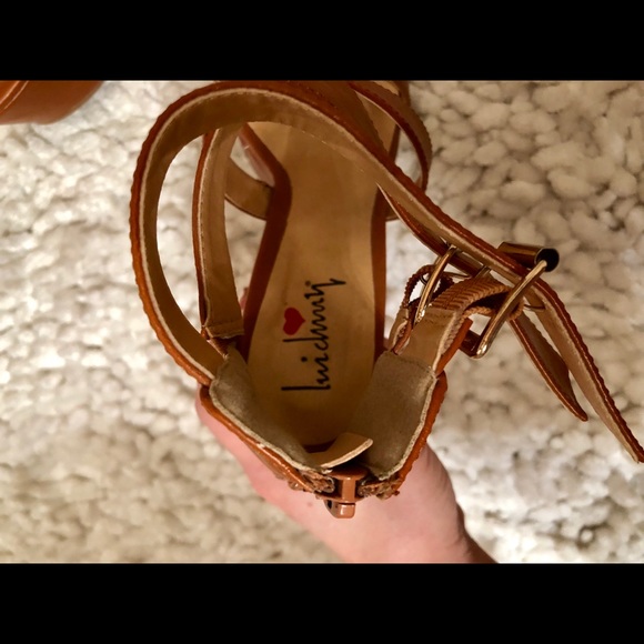 Platform heels - Picture 5 of 8